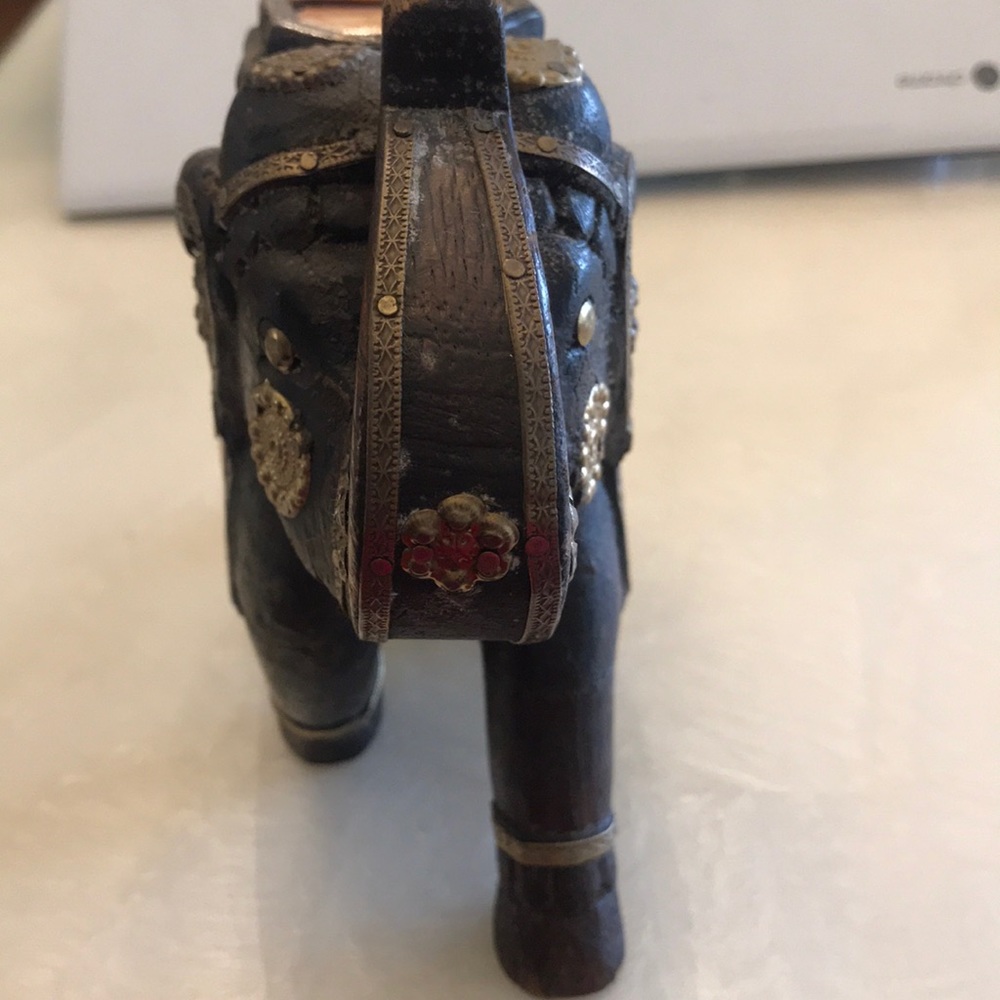 Elephant - Picture 4 of 7